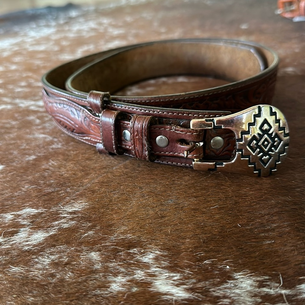 Beautiful Tooled Leather Belt